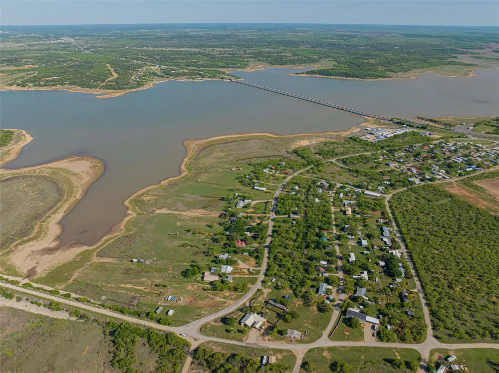 674 Water District Road 214 Breckenridge, TX 76424