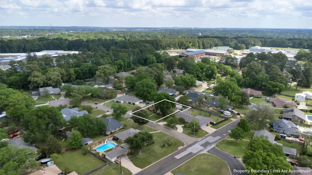 902 Kingsbury Court Longview, TX 75604
