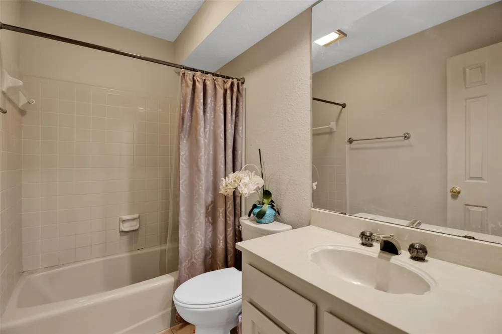 902 Kingsbury Court Longview, TX 75604