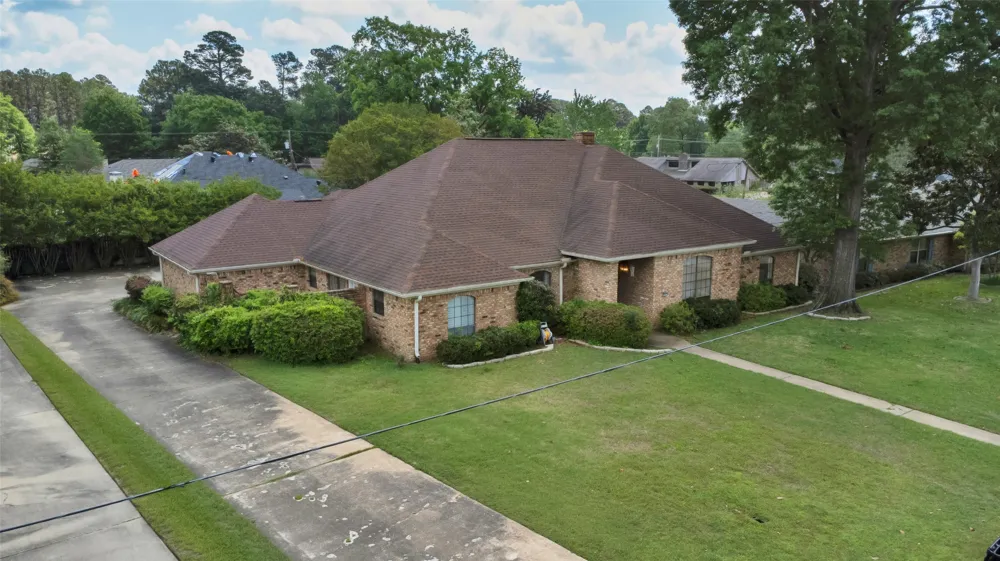 902 Kingsbury Court Longview, TX 75604