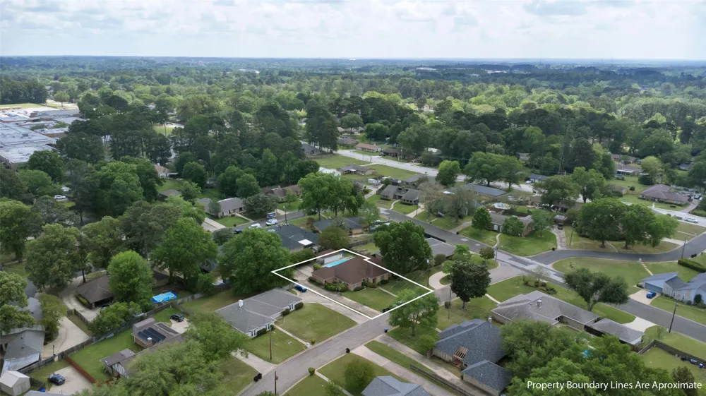 902 Kingsbury Court Longview, TX 75604
