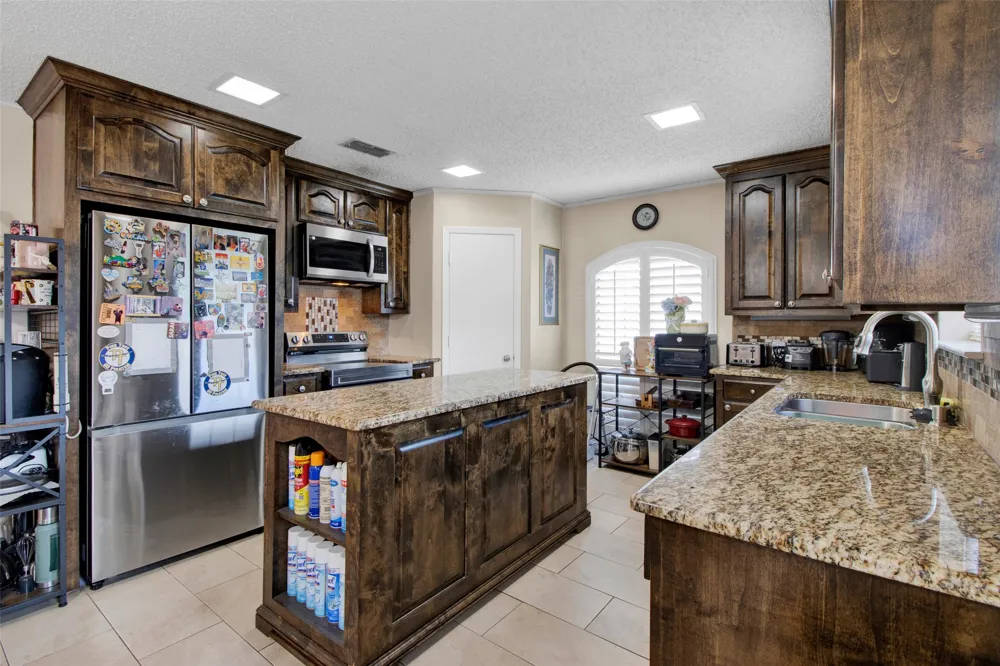902 Kingsbury Court Longview, TX 75604
