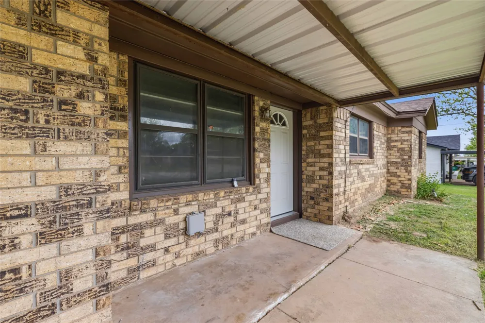 900 W 2nd Street Coleman, TX 76834
