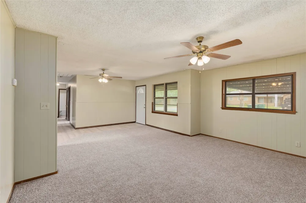 900 W 2nd Street Coleman, TX 76834