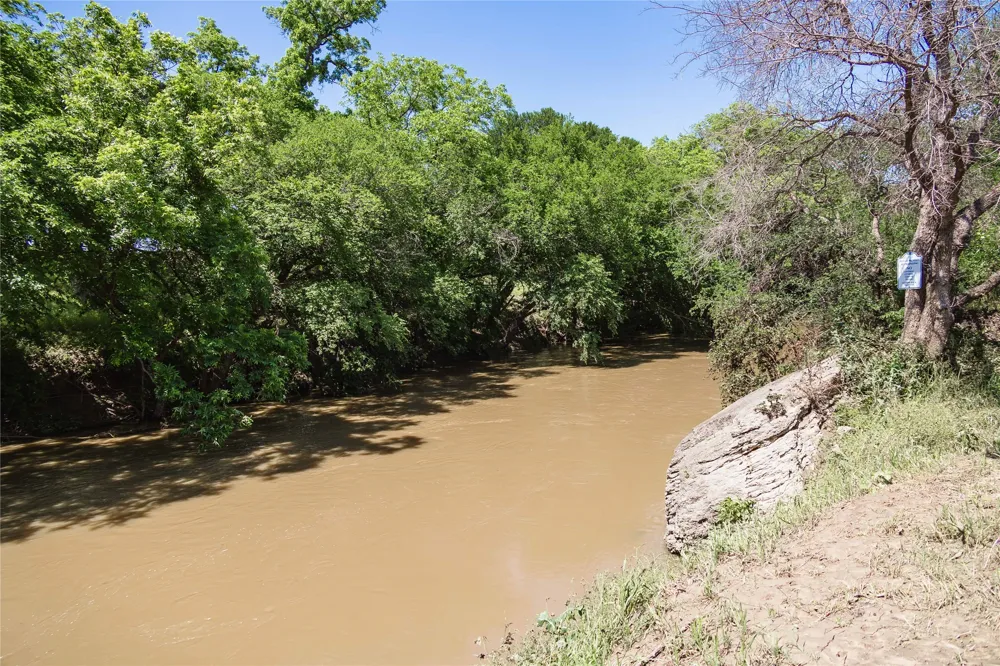 217 County Rd. 102 San Saba, TX 76877