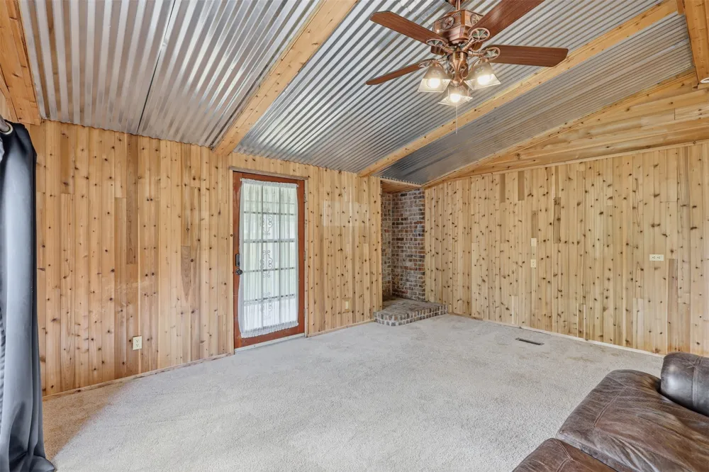 591 Mcfarland Lane Weatherford, TX 76088
