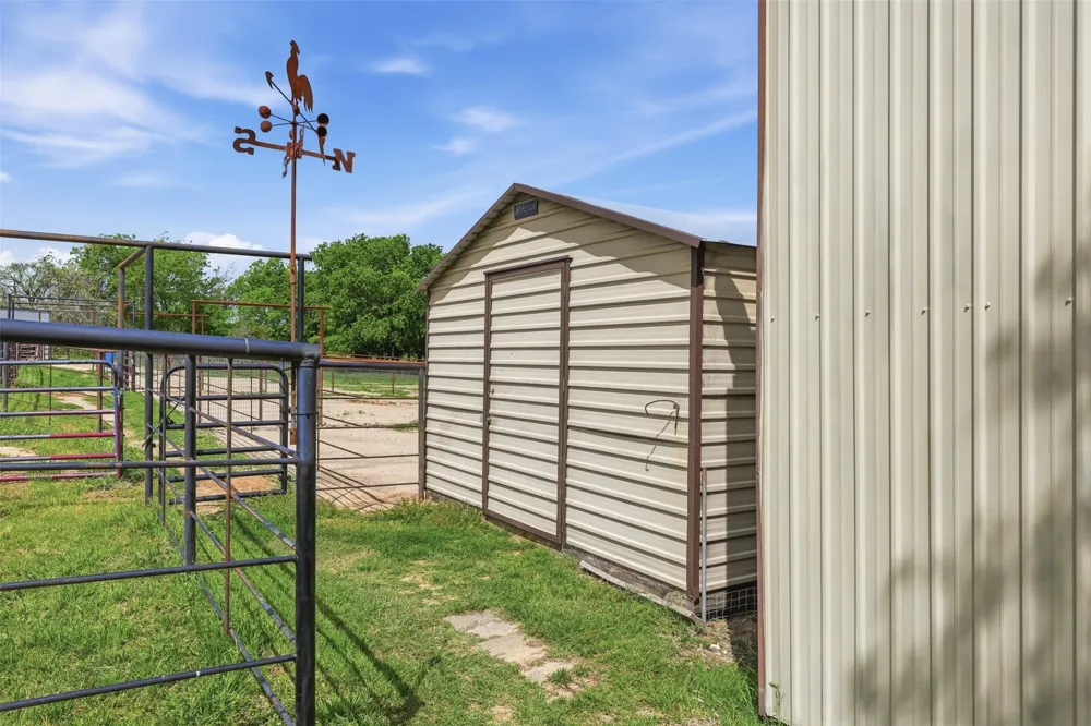 591 Mcfarland Lane Weatherford, TX 76088