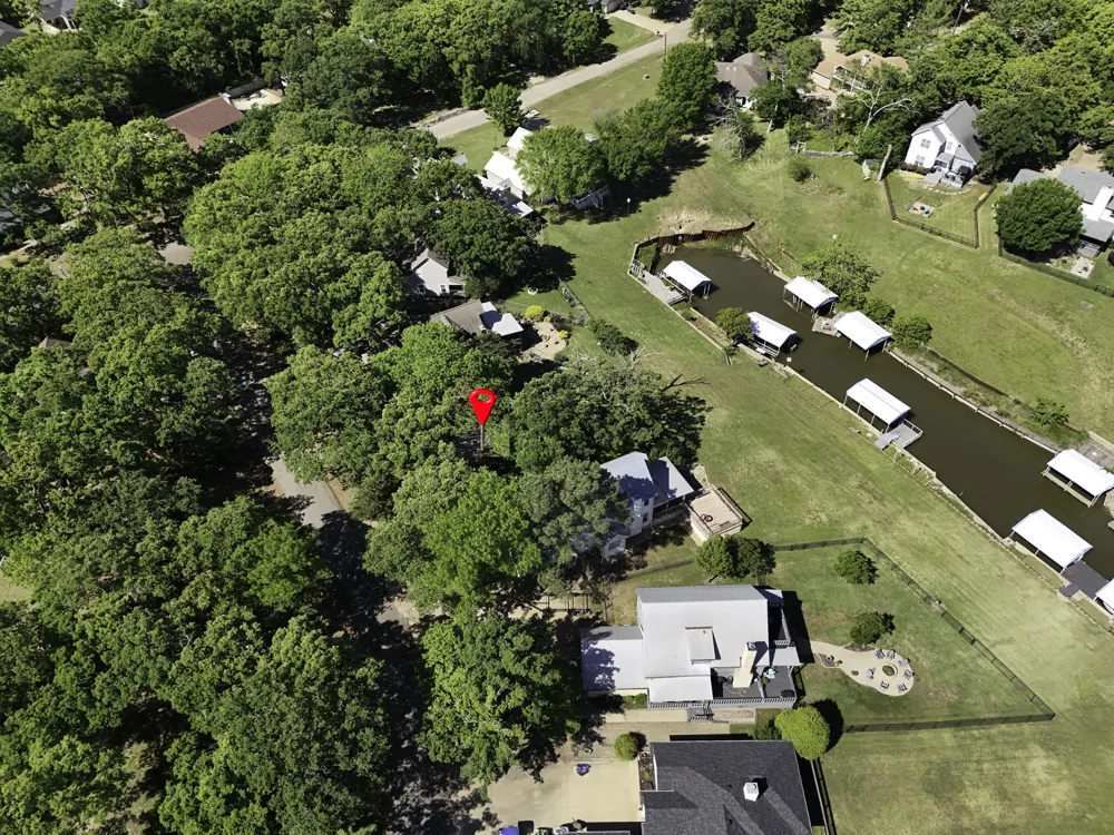 1032 Shoreline Drive West Tawakoni, TX 75474