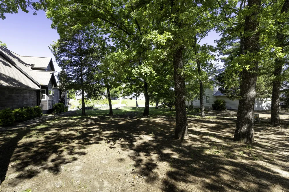 1032 Shoreline Drive West Tawakoni, TX 75474