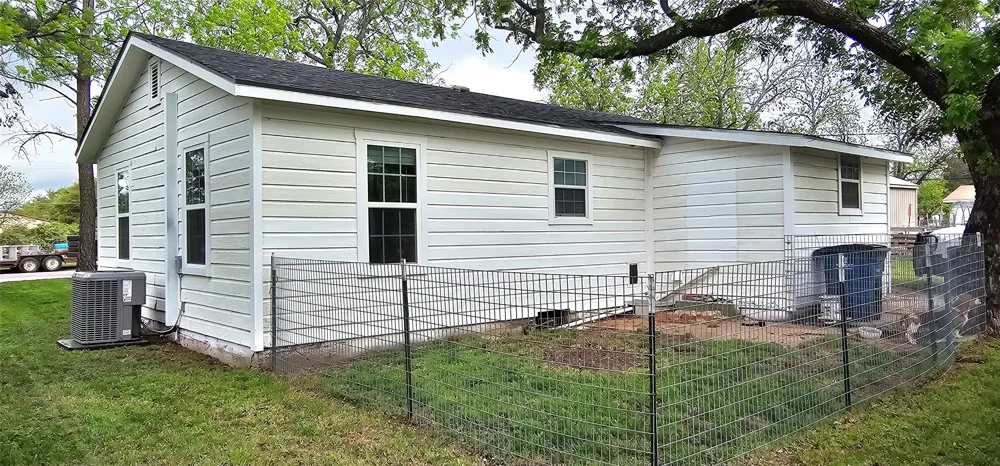 225 S Avenue D Cross Plains, TX 76443