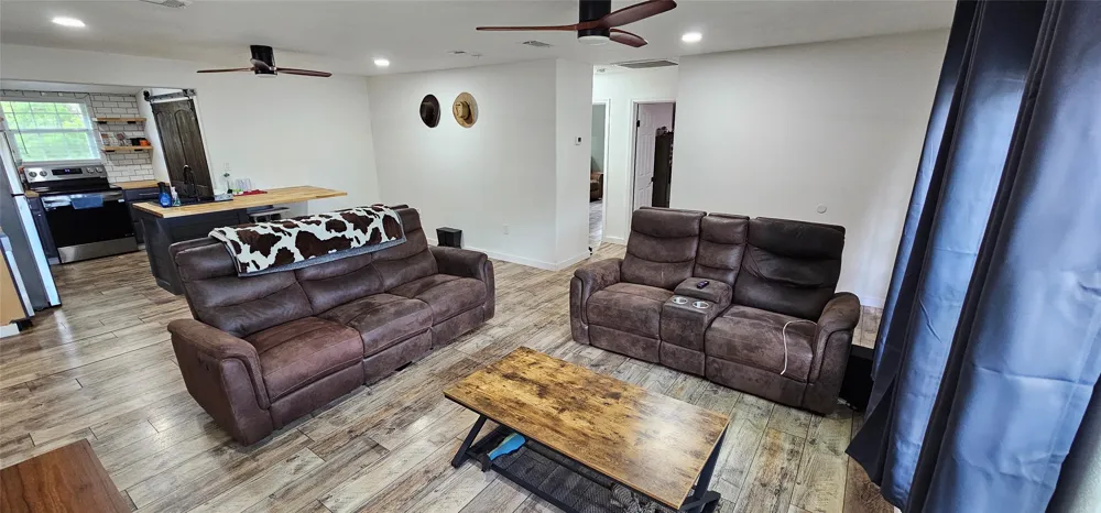 225 S Avenue D Cross Plains, TX 76443