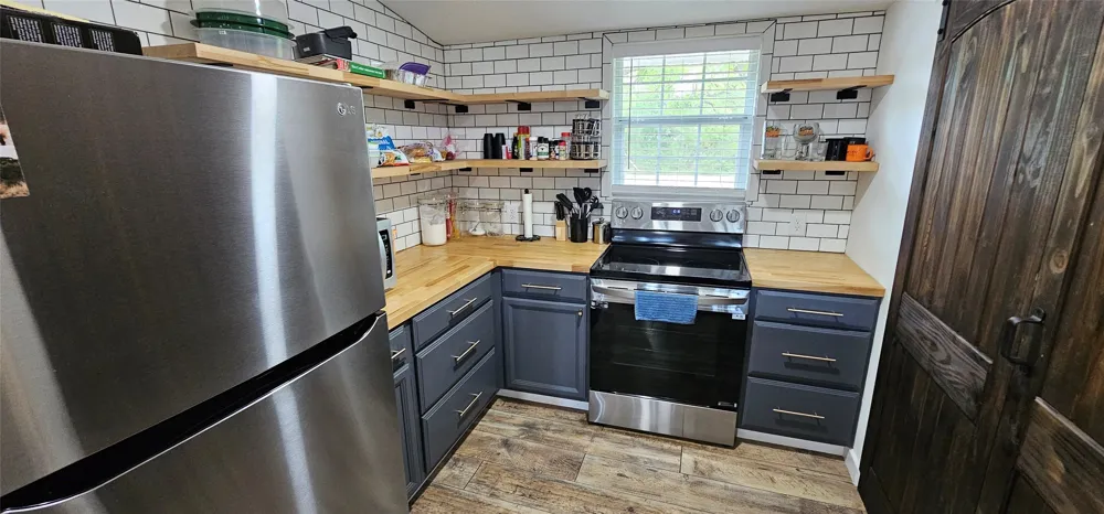 225 S Avenue D Cross Plains, TX 76443