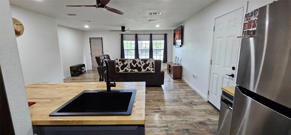 225 S Avenue D Cross Plains, TX 76443