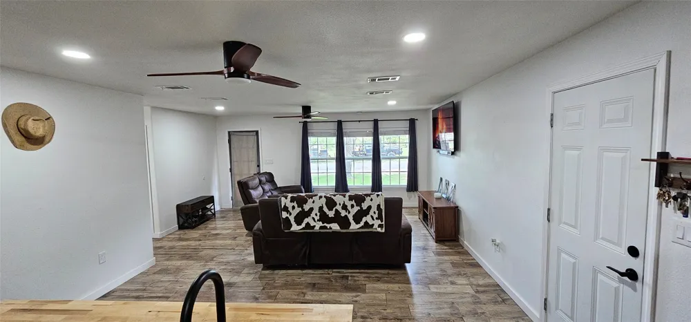 225 S Avenue D Cross Plains, TX 76443