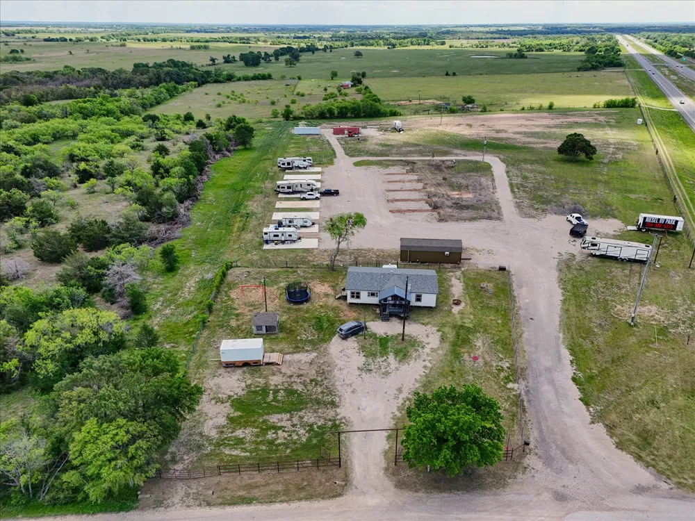 114 CR 119 Riesel, TX 76682