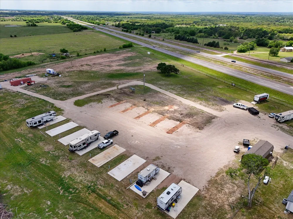 114 CR 119 Riesel, TX 76682