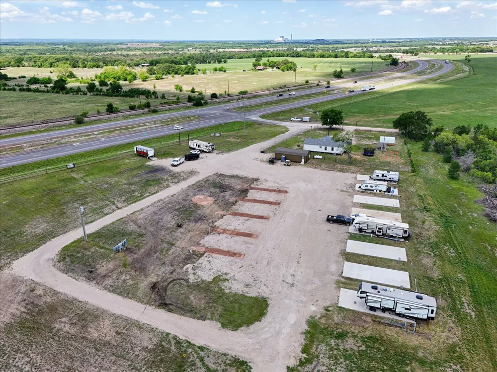 114 CR 119 Riesel, TX 76682