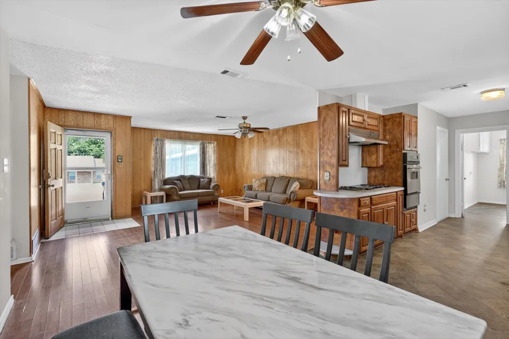 624 Avenue A Springtown, TX 76082