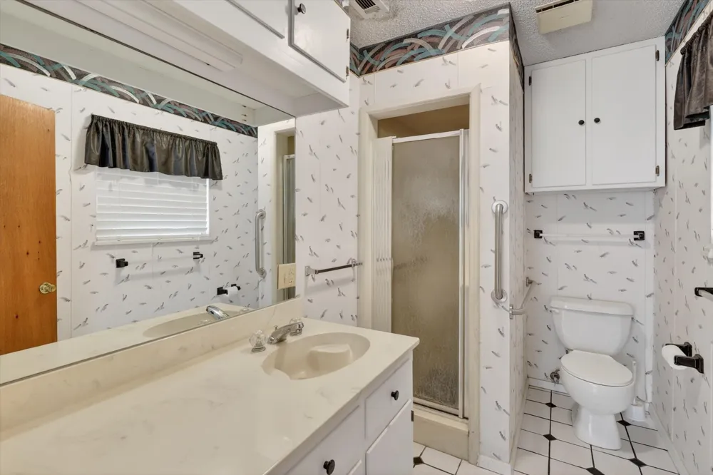 624 Avenue A Springtown, TX 76082