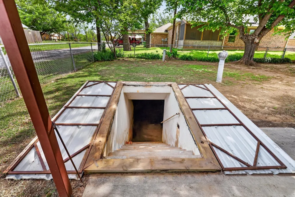 624 Avenue A Springtown, TX 76082