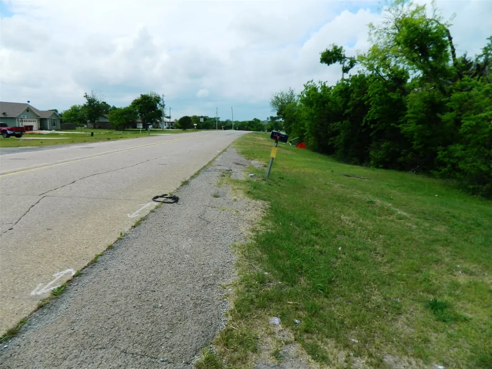 402 W Fannin Street Leonard, TX 75452
