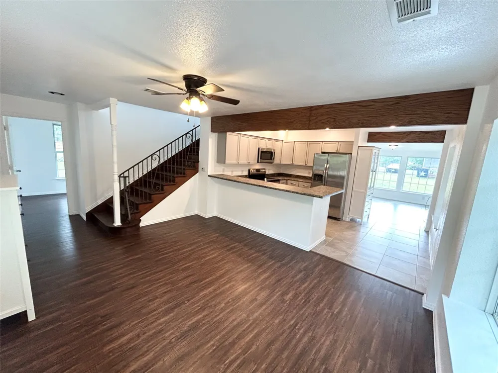921 Bradleys Bend Tool, TX 75143