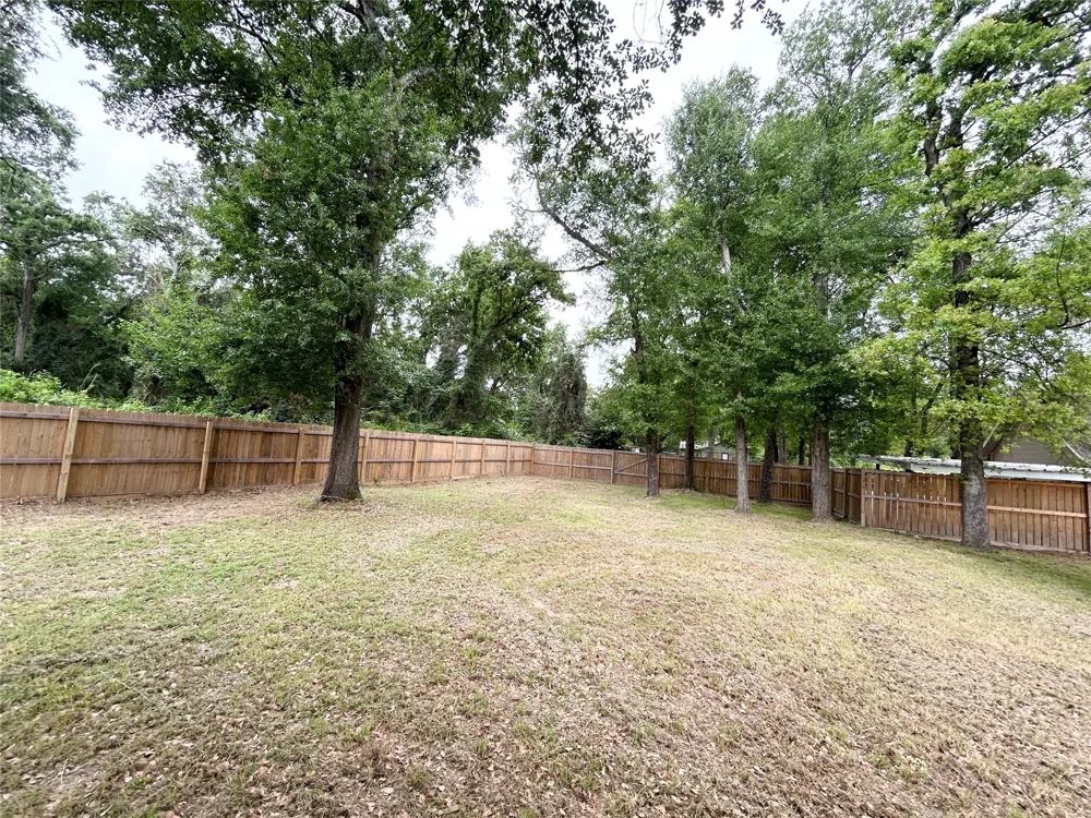 921 Bradleys Bend Tool, TX 75143