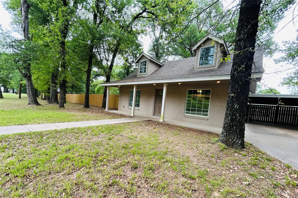 921 Bradleys Bend Tool, TX 75143