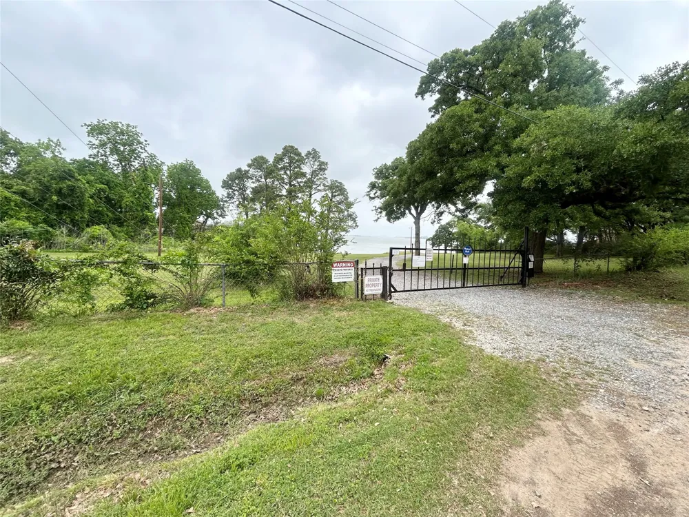 921 Bradleys Bend Tool, TX 75143