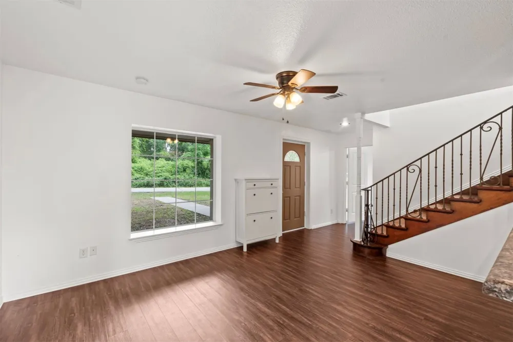 921 Bradleys Bend Tool, TX 75143