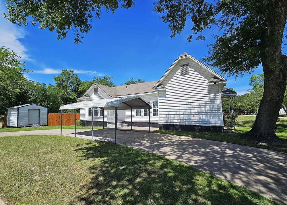 508 S Ross Avenue Mexia, TX 76667