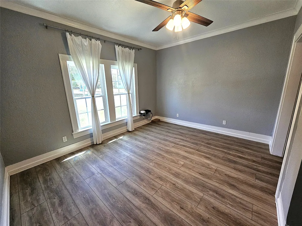 508 S Ross Avenue Mexia, TX 76667