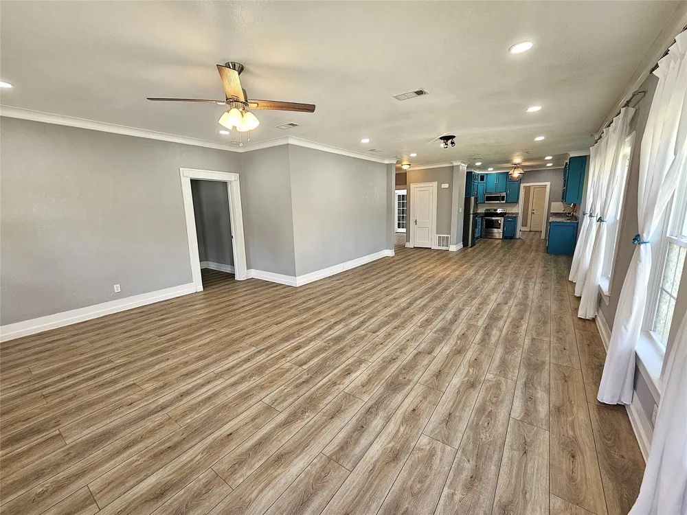 508 S Ross Avenue Mexia, TX 76667