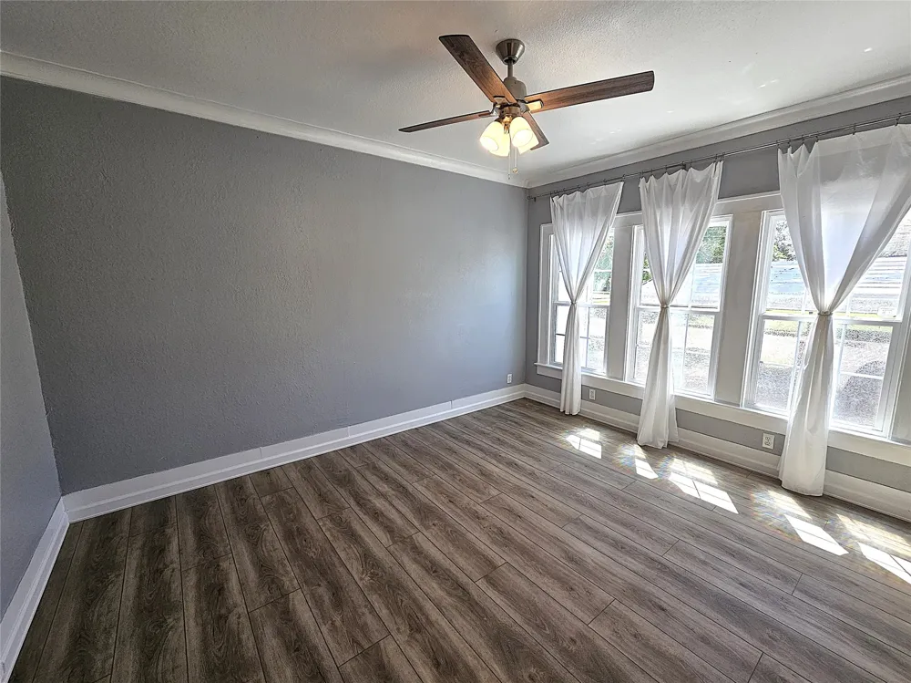 508 S Ross Avenue Mexia, TX 76667