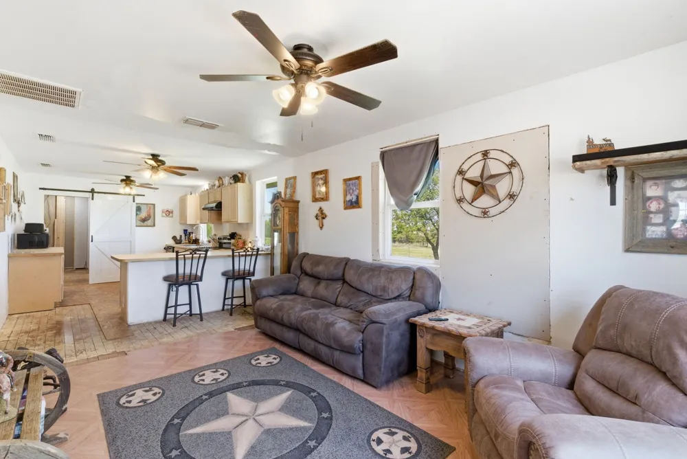 200 Strother Road Newcastle, TX 76372