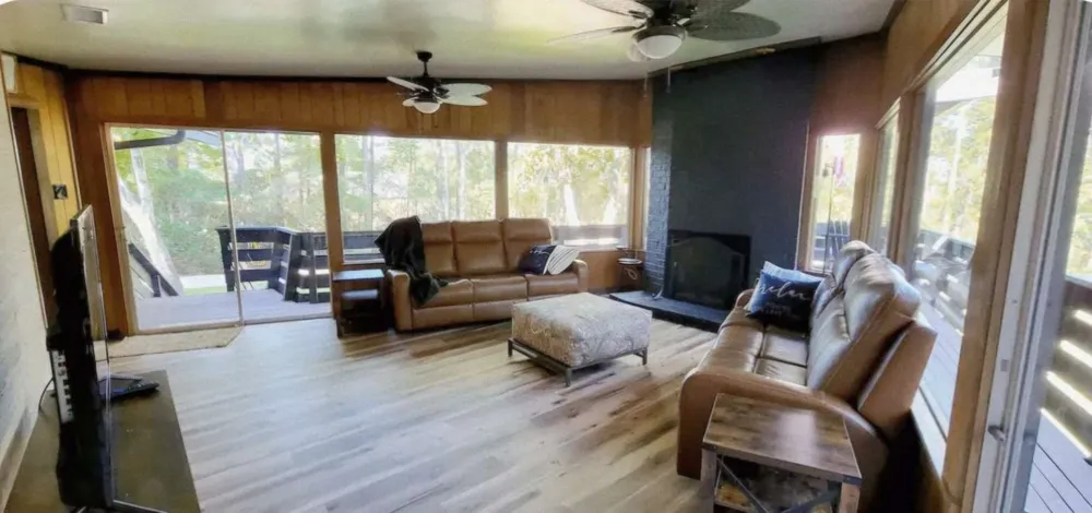 862 Lakeshore Drive Brookeland, TX 75931