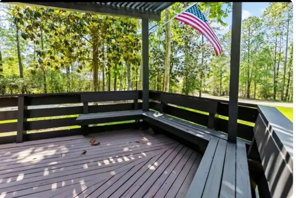 862 Lakeshore Drive Brookeland, TX 75931