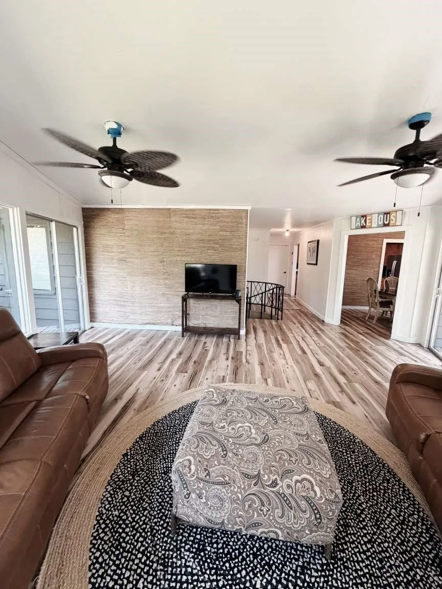 862 Lakeshore Drive Brookeland, TX 75931
