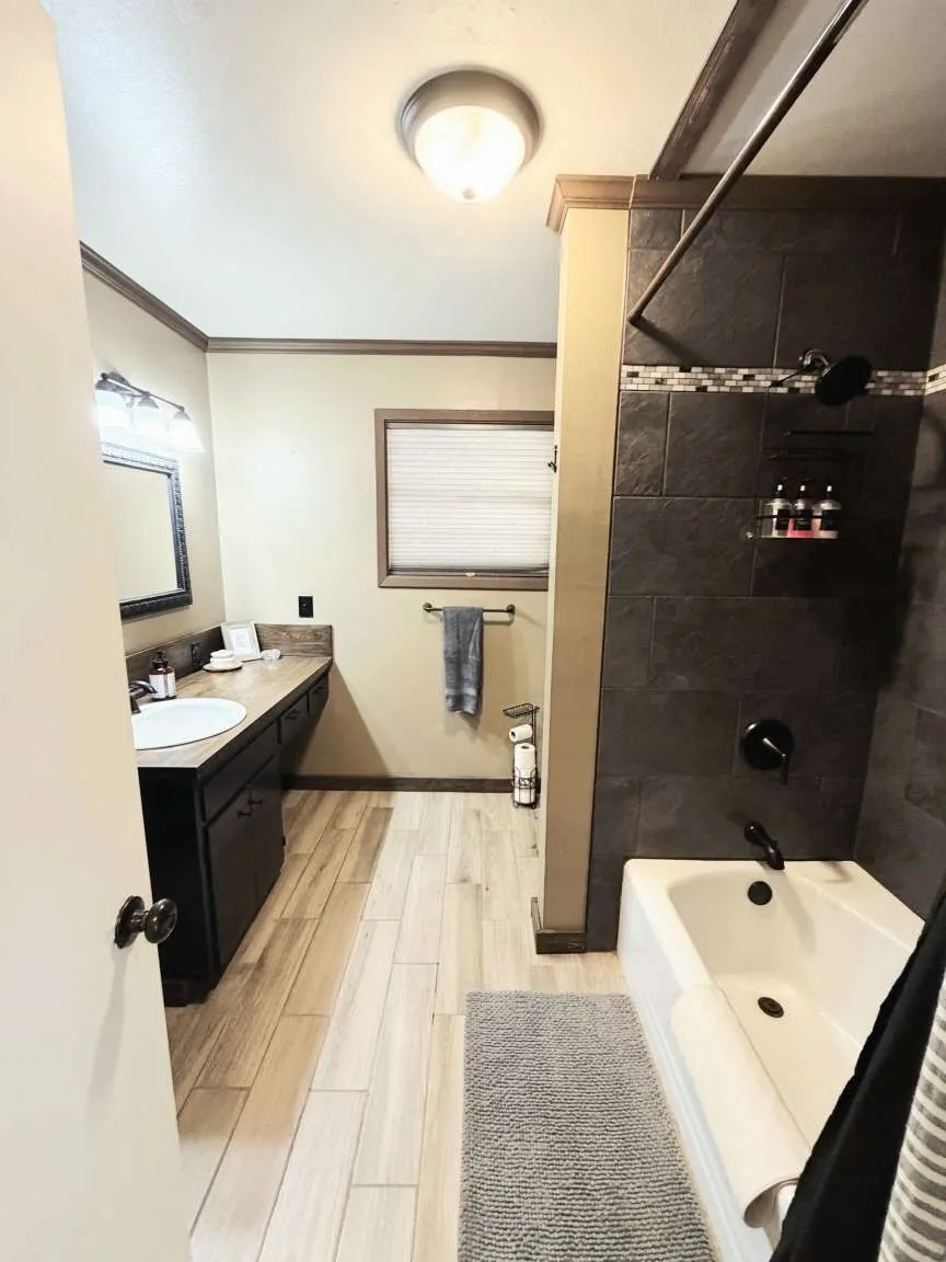 862 Lakeshore Drive Brookeland, TX 75931