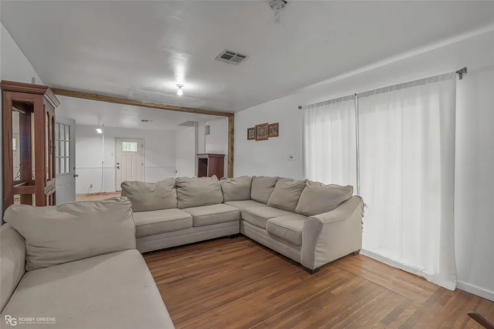 5725 Harper Road Keithville, LA 71047