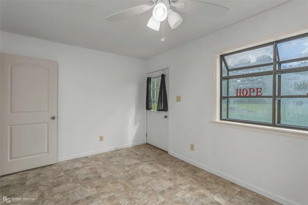 5725 Harper Road Keithville, LA 71047