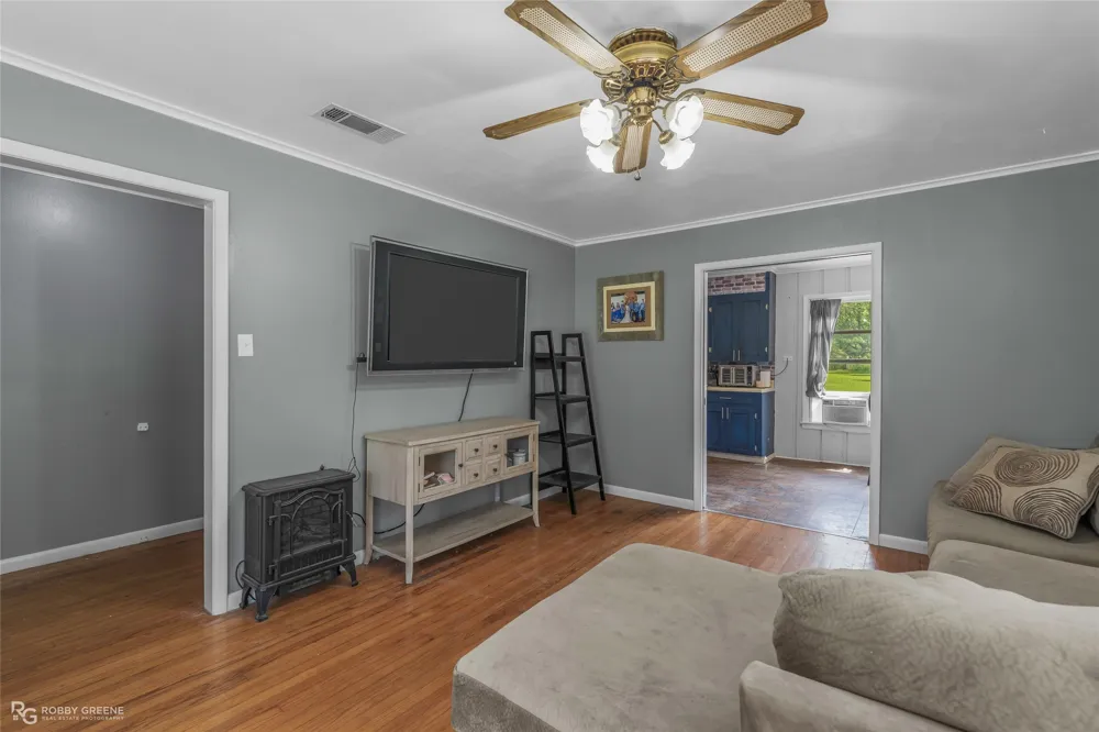 5725 Harper Road Keithville, LA 71047