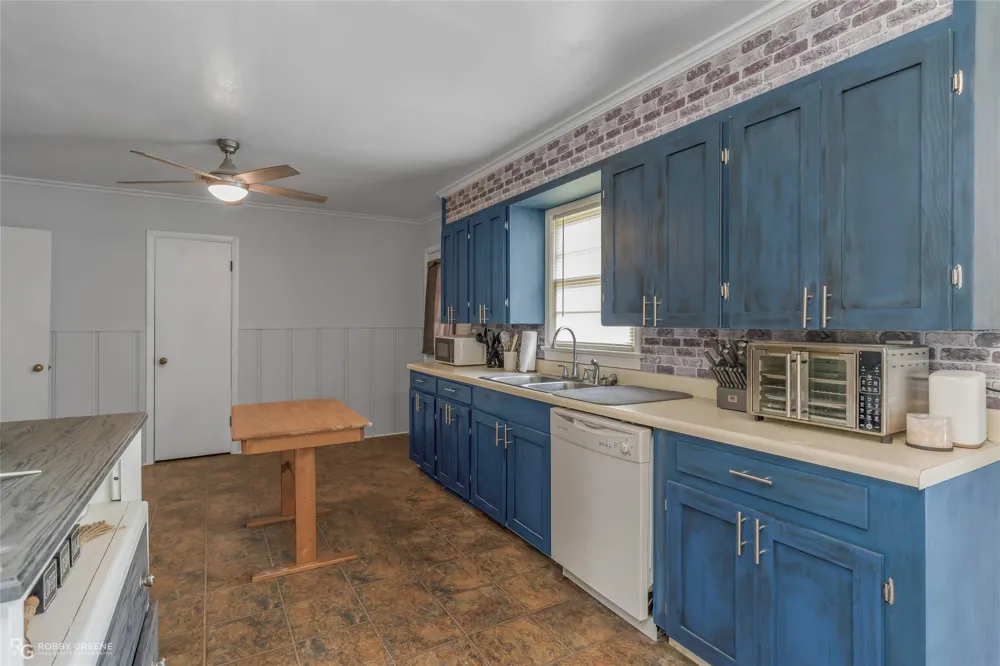 5725 Harper Road Keithville, LA 71047