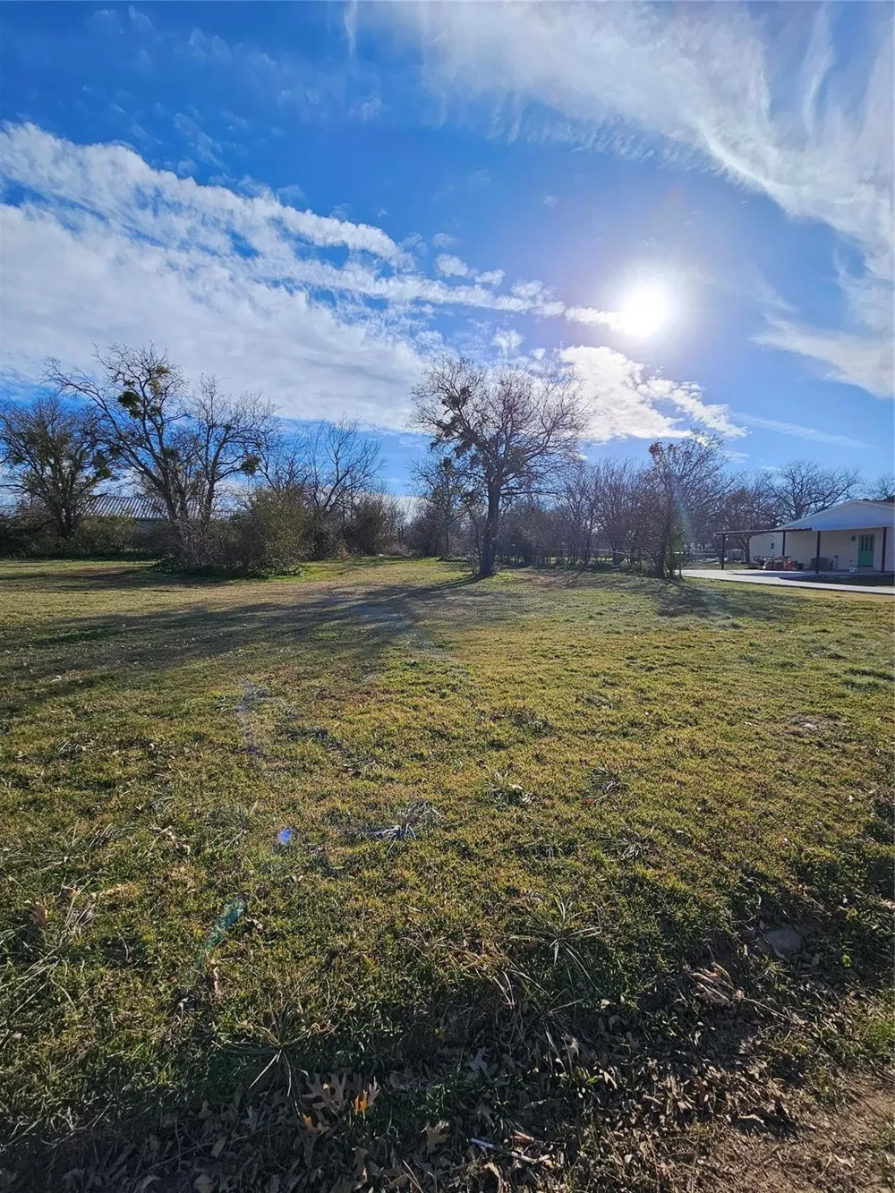 607 W Live Oak Street Jacksboro, TX 76458