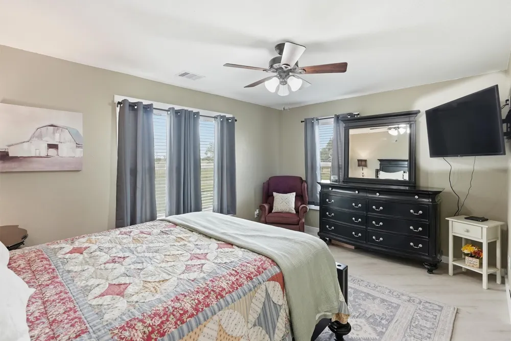 10208 County Road 418 Grandview, TX 76050