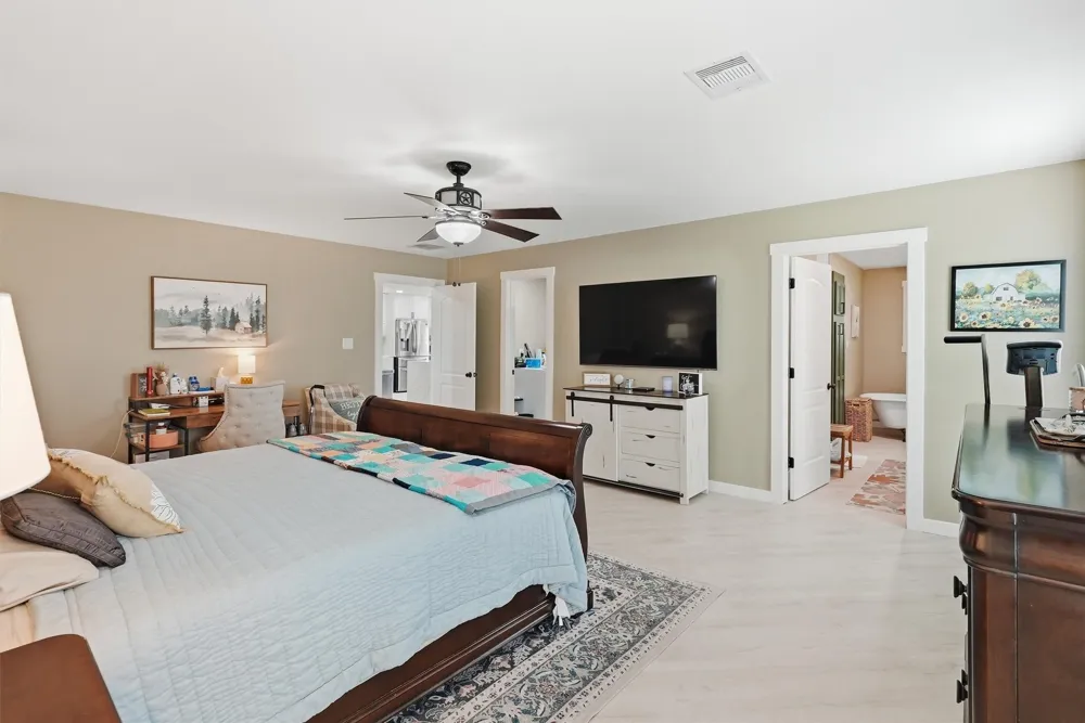 10208 County Road 418 Grandview, TX 76050