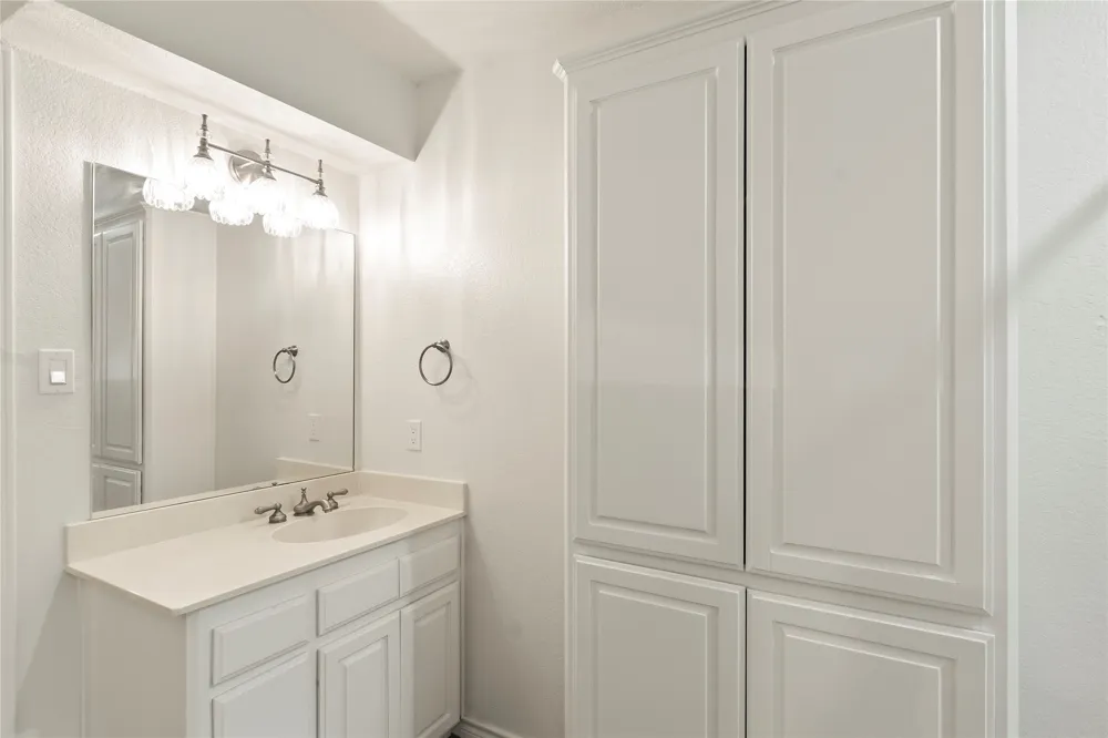 1611 Emma Drive Tool, TX 75143