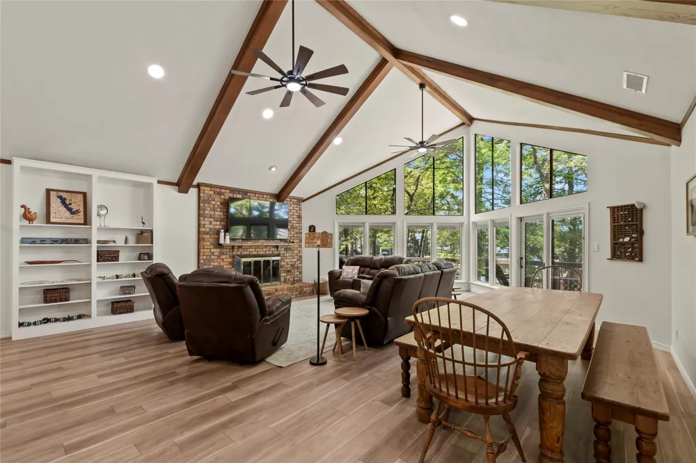1611 Emma Drive Tool, TX 75143