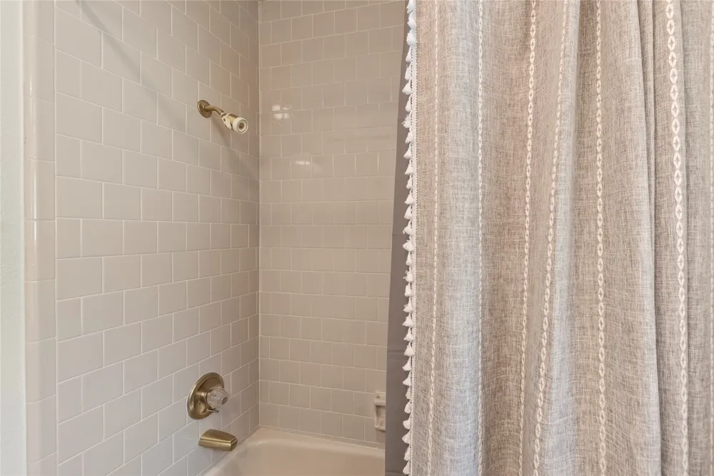 1611 Emma Drive Tool, TX 75143