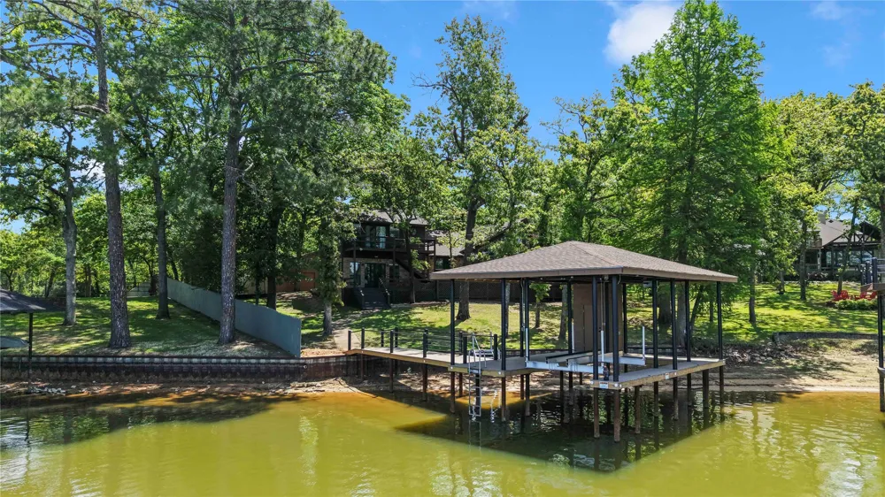 1611 Emma Drive Tool, TX 75143